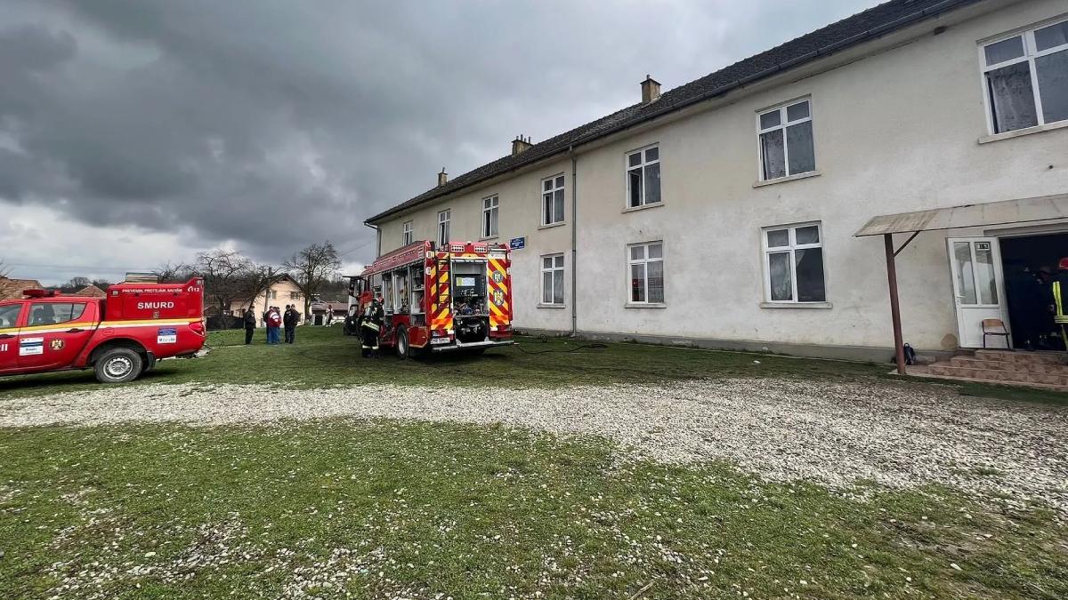 incendiu scoala sibiu