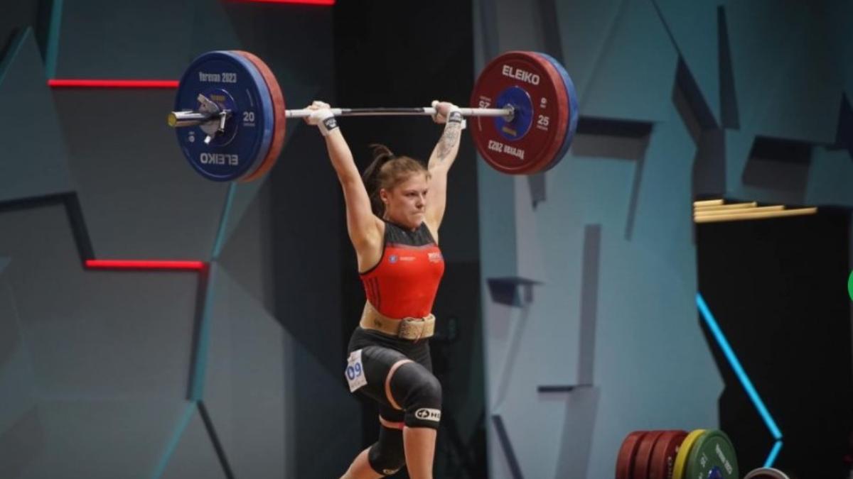 romanca andreea cotruta a castigat trei medalii de aur la campionatul european de haltere armenia