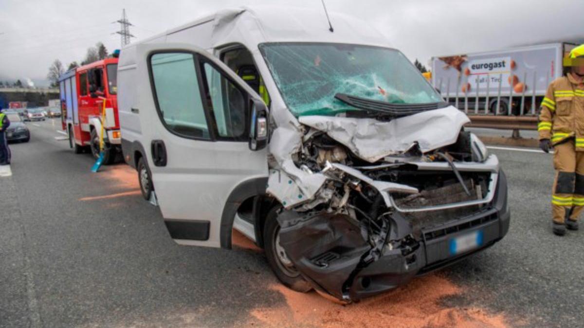 tanar roman accident autostrada austria 