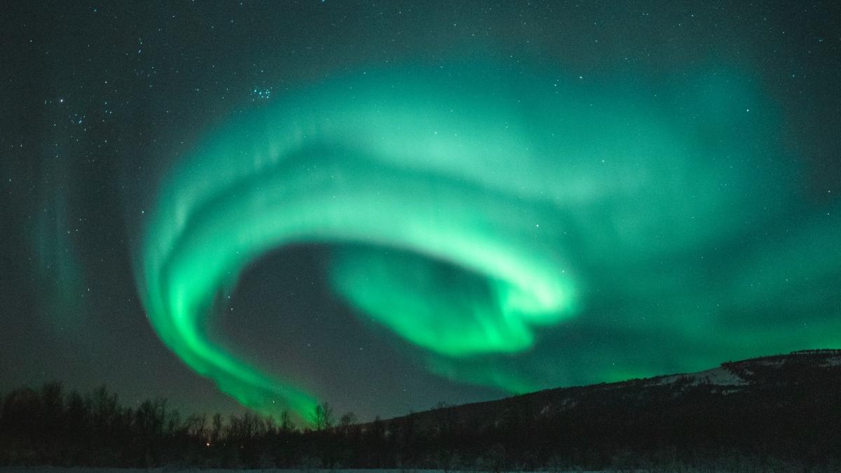 fenomen rar pe cerul romaniei aurora boreala vizibila sat calonta din harghita