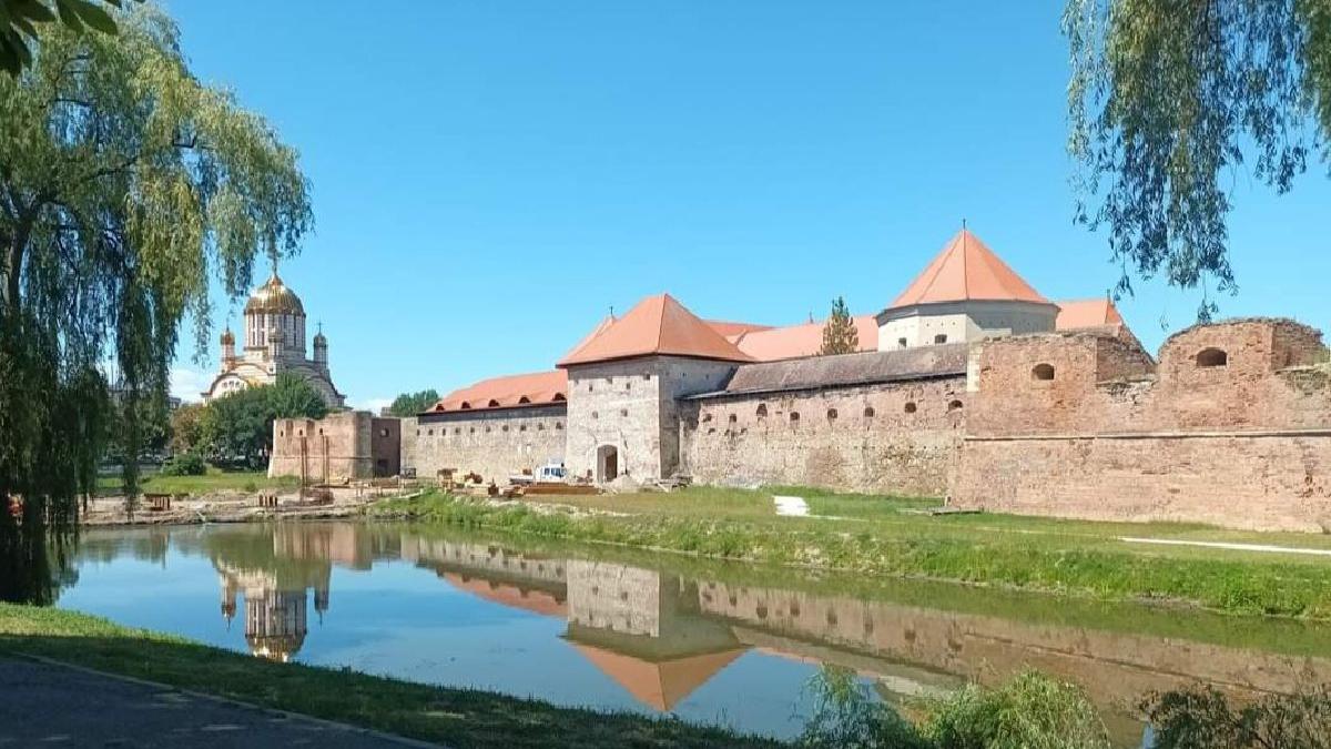 noul bastion al culturii din inima romaniei cetatea fagarasului