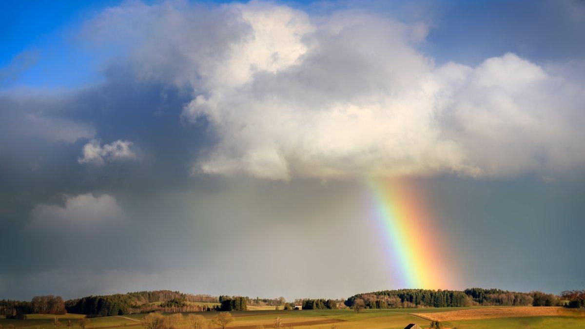 Fenomene meteo extreme în următoarea perioadă! Prognoza pentru următoarele două săptămâni