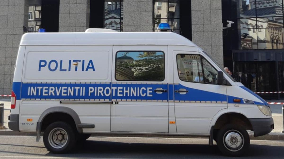 alerta politia pirotehnisti