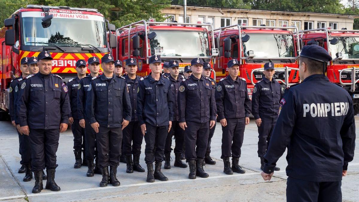 pompieri grecia stingere incendii