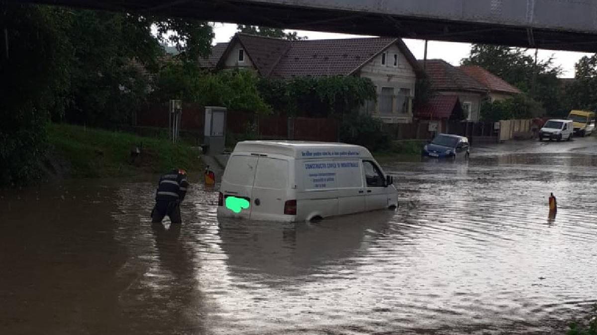 inundatii Valcea