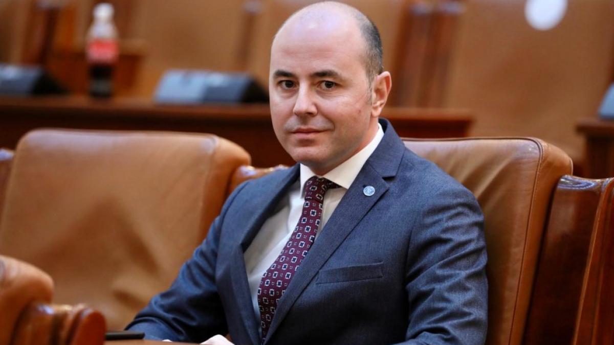 Deputatul Alexandru Muraru cere Parchetului General s? conteste imediat decizia dat? ?n cazul dizidentului Gheorghe Ursu