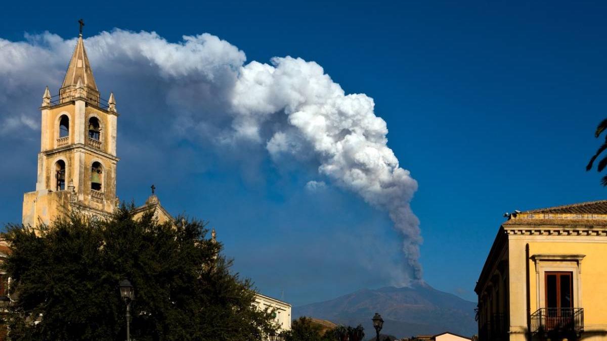 vulcan etna italia 