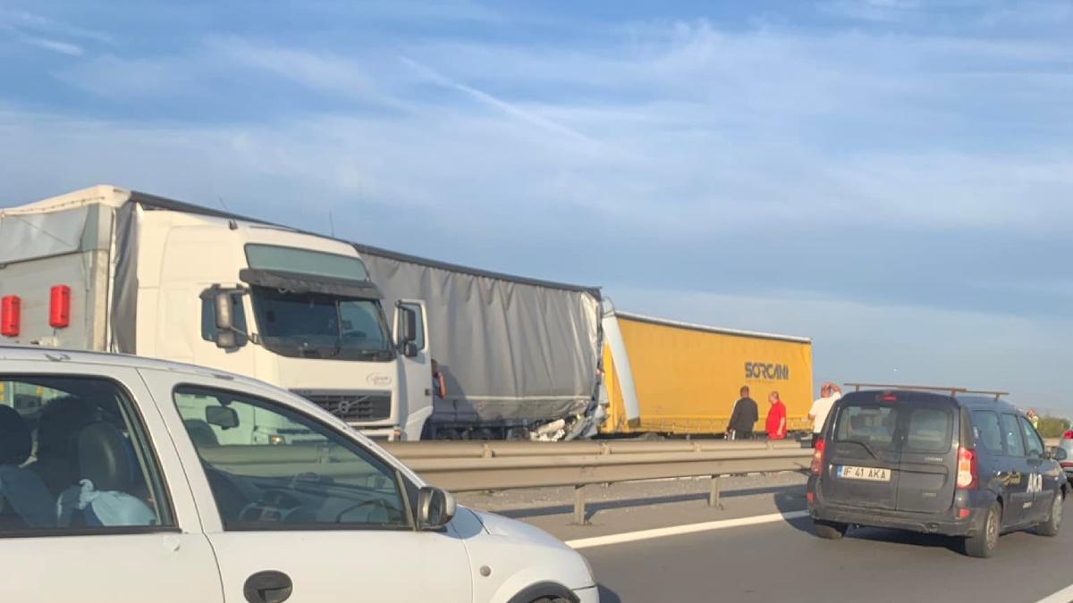 Trafic Blocat Pe Autostrada A1, Lângă Ciorogârla, După Un Accident Cu ...