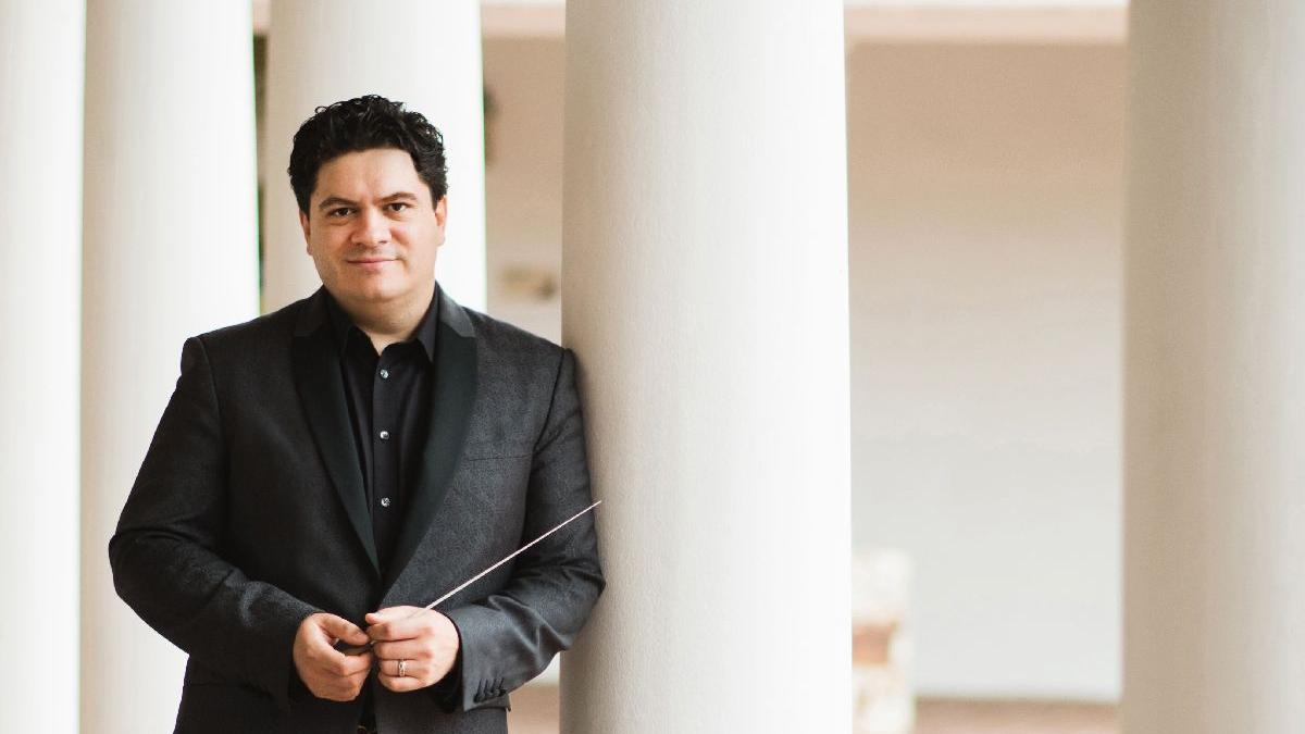 dirijorul cristian macelaru va prezenta doua concerte eveniment orchestra nationala a frantei