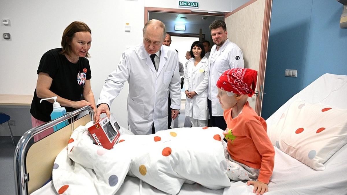 reactie copil grav bolnav vizita putin spital