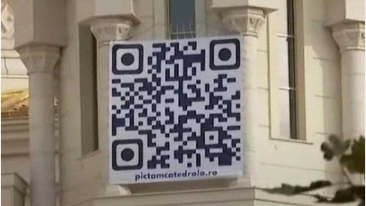 cod qr deasupra catedralei nationale pentru credinciosi donatii online