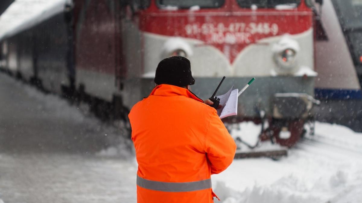 restrictii calea ferata cfr vreme rea