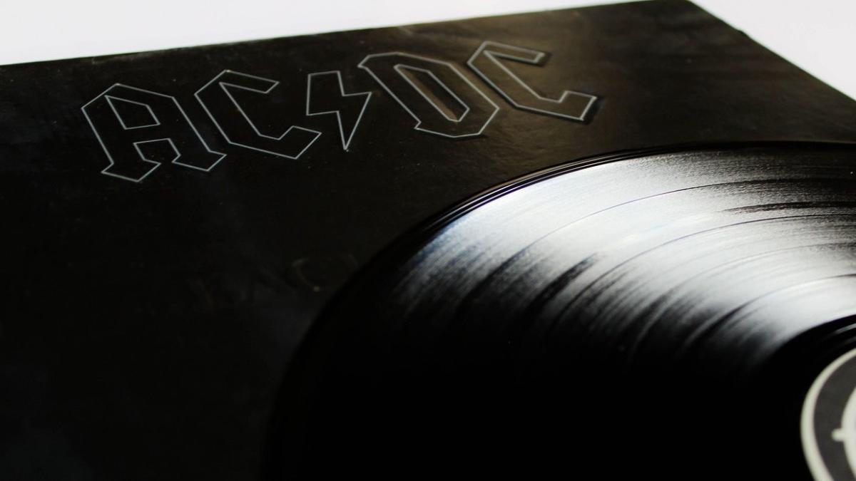 vinil formatia ac/dc