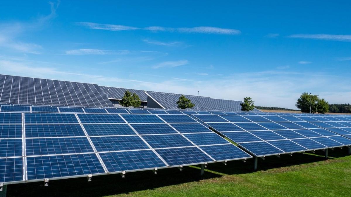 parc fotovoltaic panouri solare