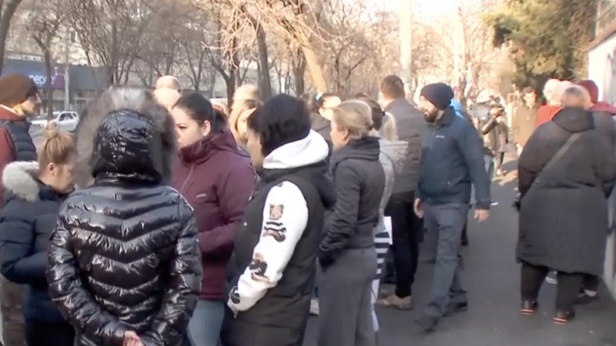 protest parinti scoala nicolae titulescu bucuresti