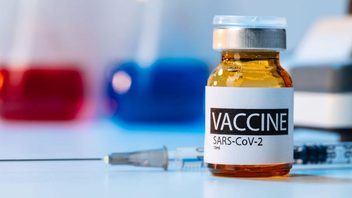 "Vaccinul mi-a distrus viața complet". Mărturiile cutremurătoare ale românilor care au dezvoltat boli grave ca efecte adverse ale vaccinului împotriva COVID-19