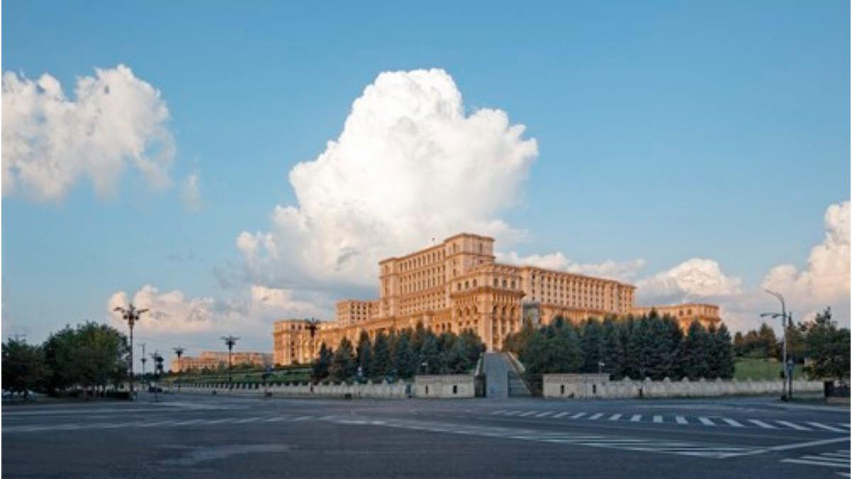 palatul parlamentului achizitii lift 