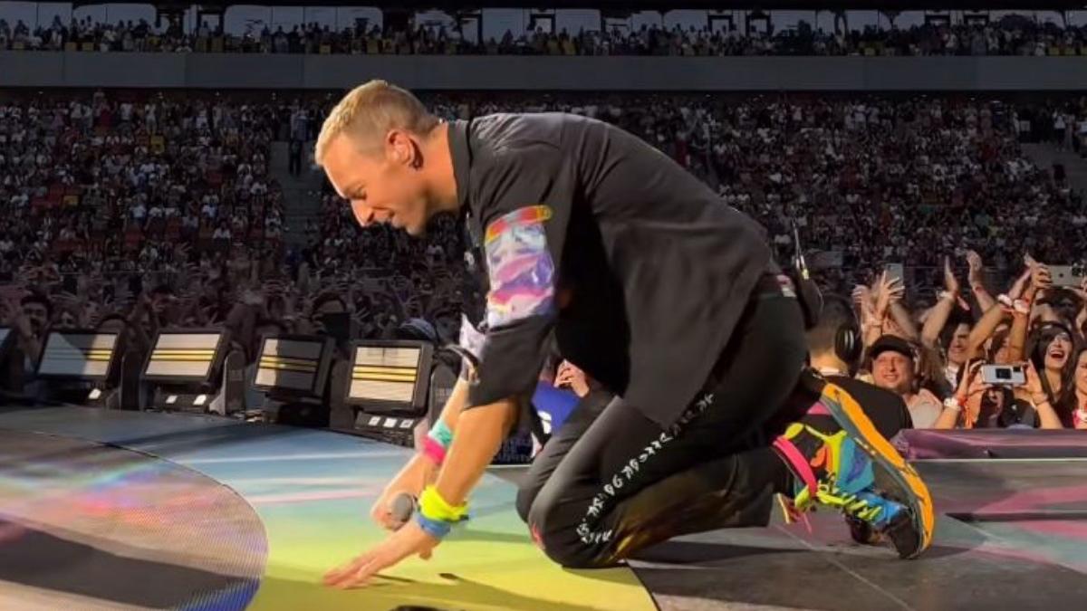 chris martin coldplay romania