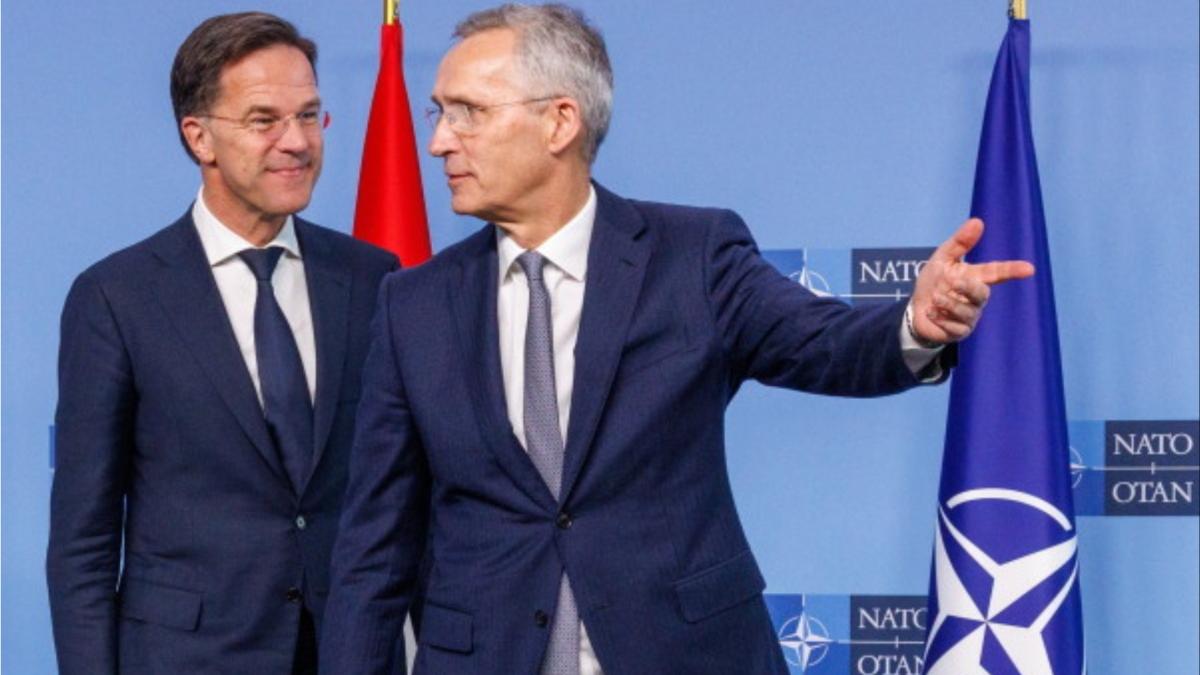 Jens Stoltenberg si Mark Rutte 