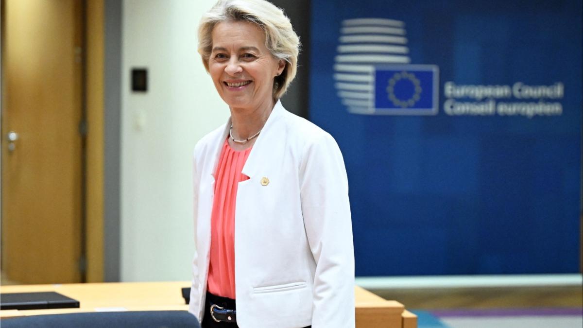 Ursula von der Leyen Hepta