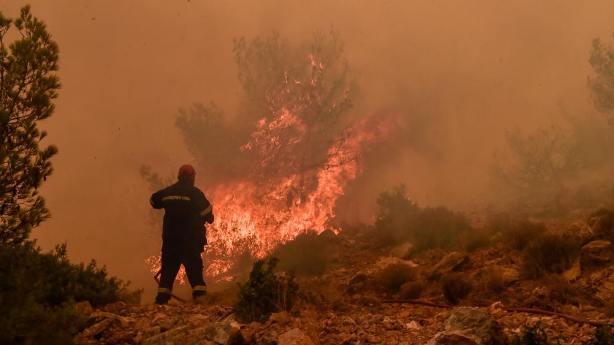 pompieri incendii grecia