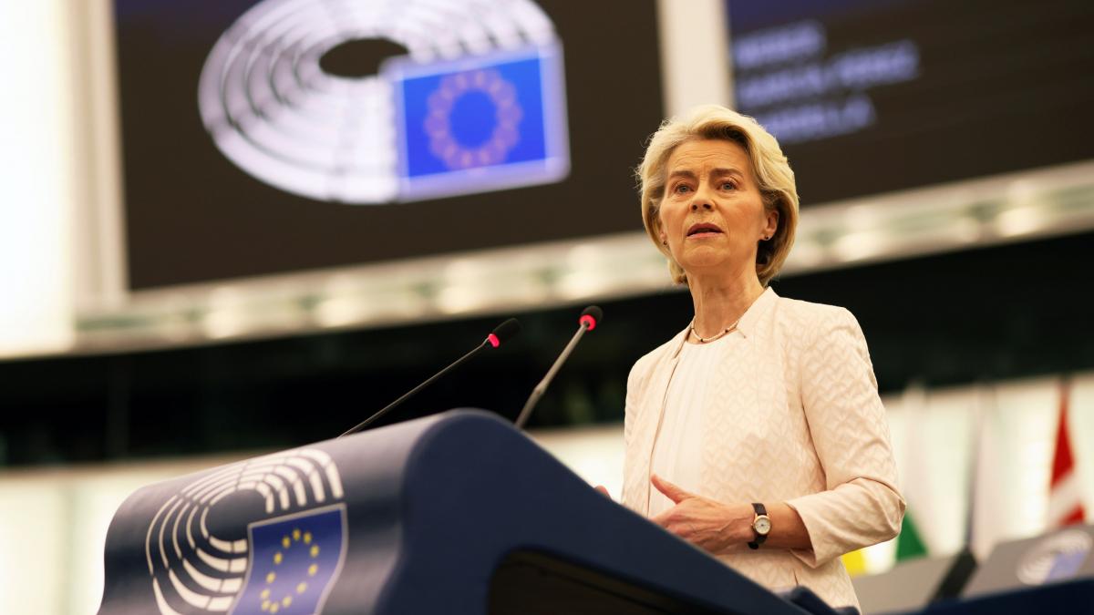 Pre?edintele Comisiei Europene, Ursula von der Leyen sustine un discurs