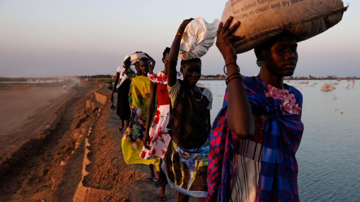 femei din sudan cara alimente pe cap