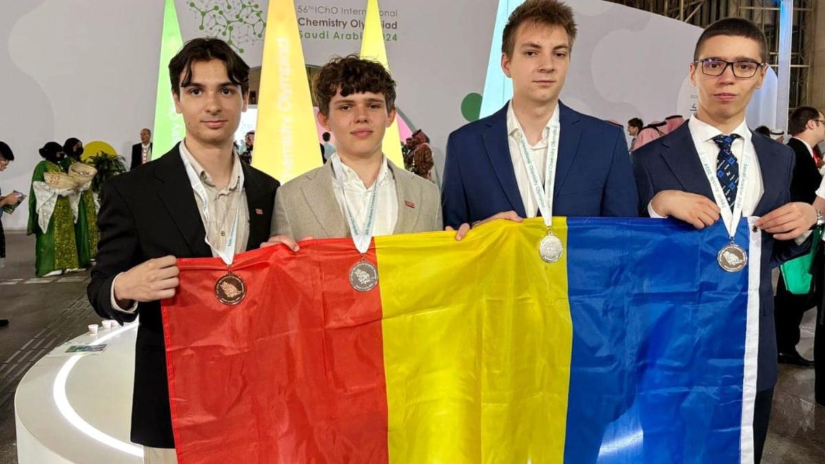 elevi premiati la Olimpiada Interna?ional? de Chimie