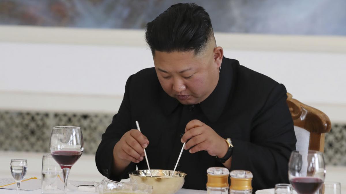 kim jong un la masa