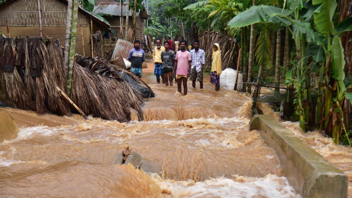 inundatii in india