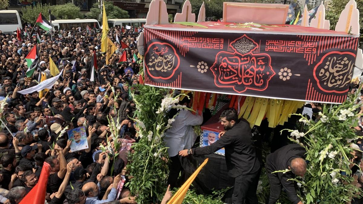 Procesiuni funerare pentru ?eful Hamas ucis. 