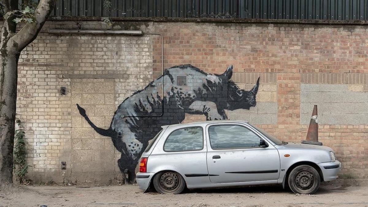 A opta pictură murală a lui Banksy a fost vandalizată