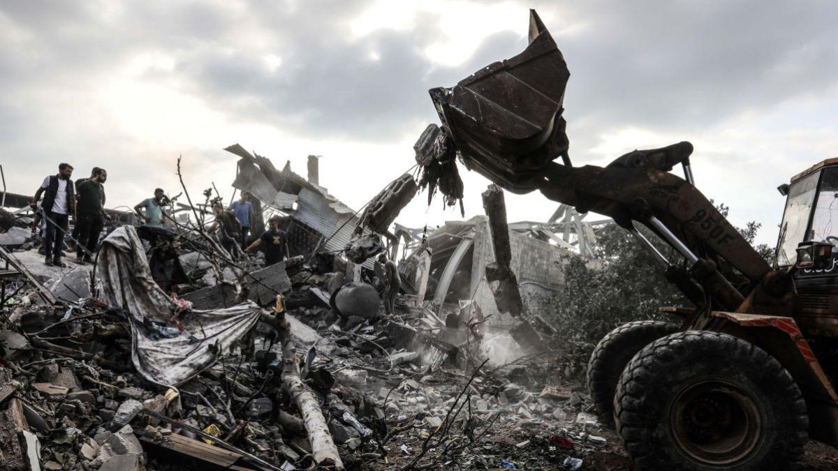 Excavator cadavre Gaza