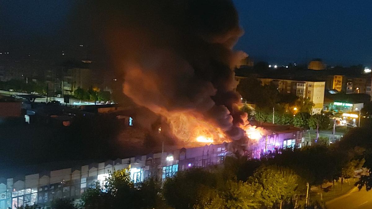 incendiu magazine craiova