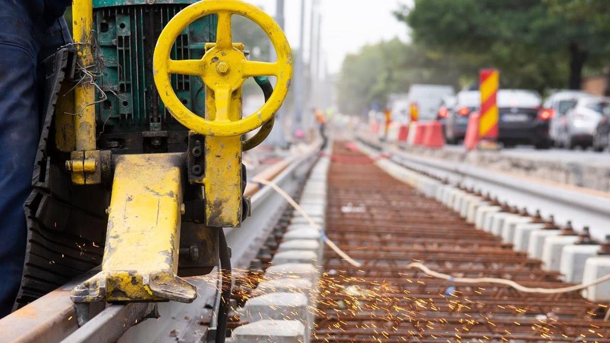 Noi restricţii de trafic în Bucureşti, timp de 6 luni. Încep lucrările de modernizare a liniilor de tramvai în zona Depoului Titan