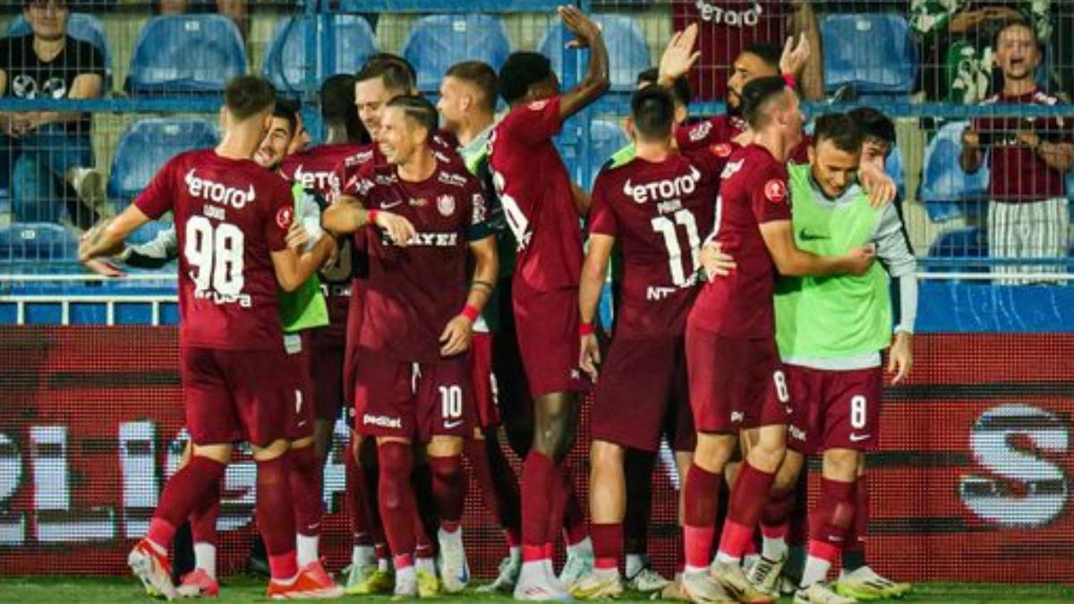 CFR Cluj a învins Farul Constanţa cu scorul de 3-0 în Superligă