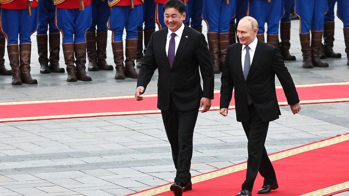 putin a ajuns in mongolia