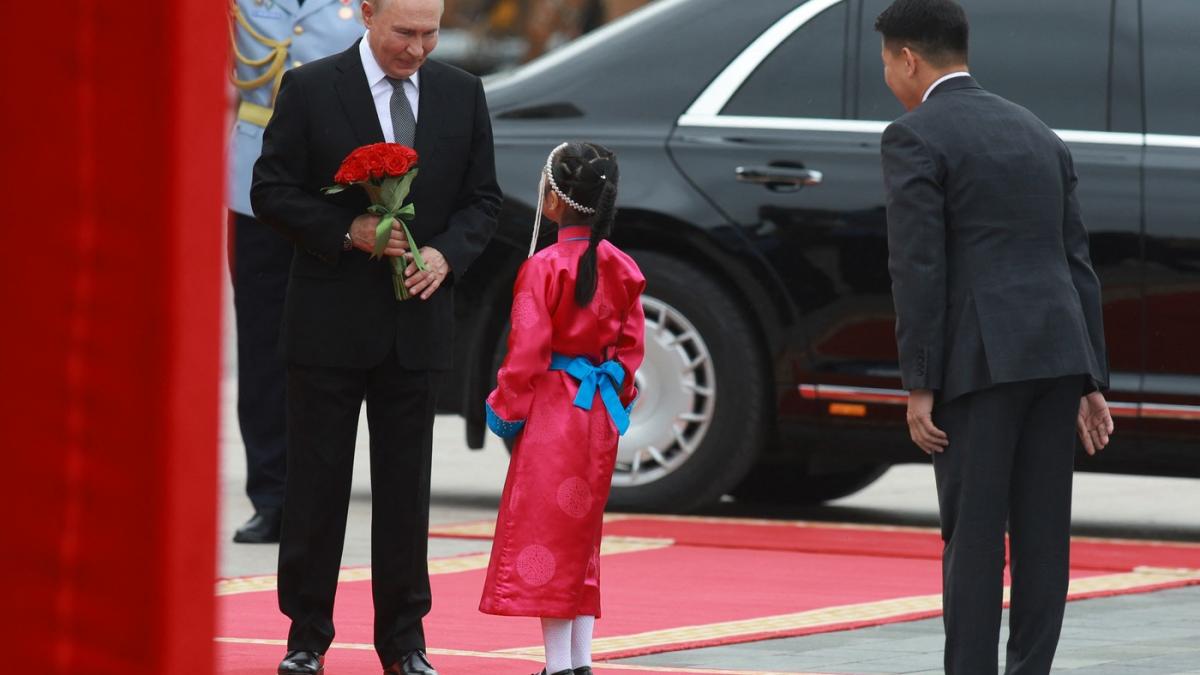 putin a ajuns in mongolia