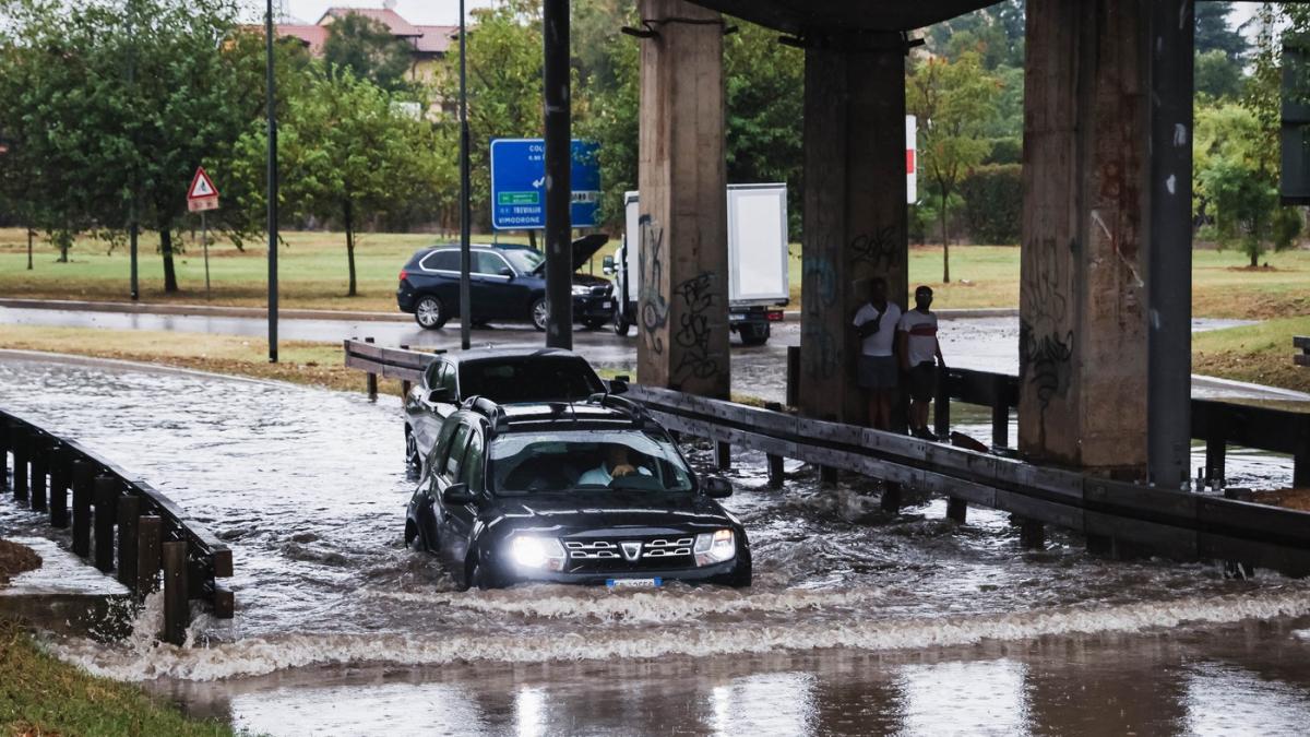 inundatii italia milano profimedia