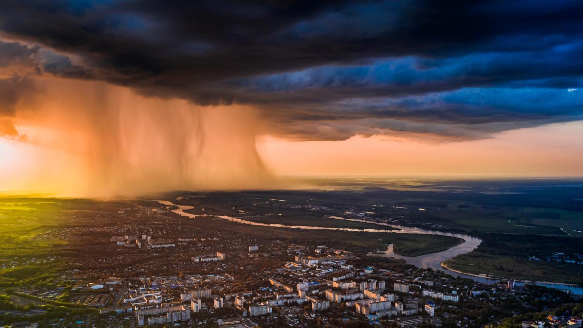 nori de furtuna fenomen meteo extrem