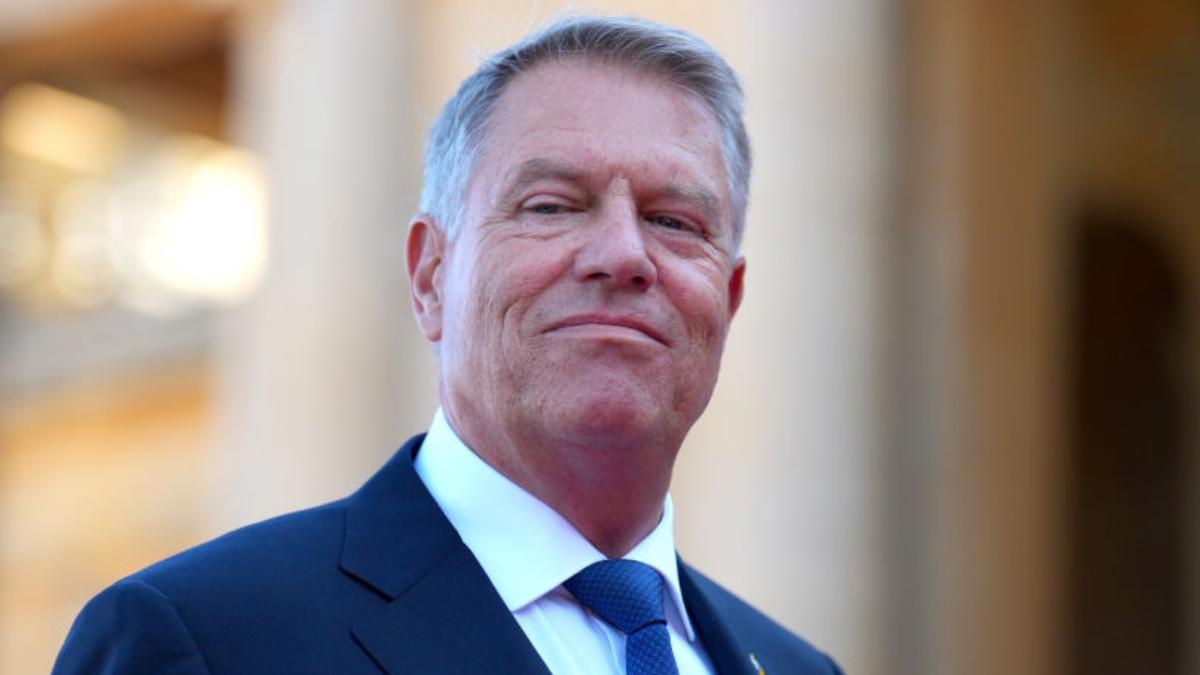 Cât a cheltuit Klaus Iohannis pe deplasările în străinătate, în cele două mandate. Suma uriașă dată în 2023