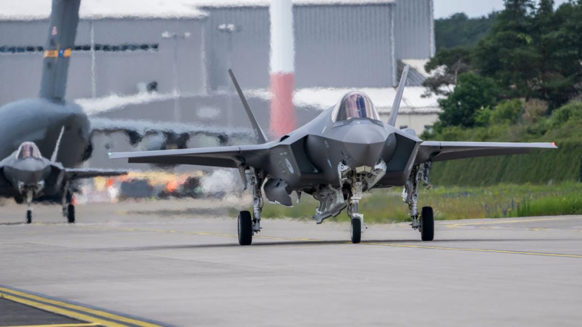 Avioane de lupta F- 35