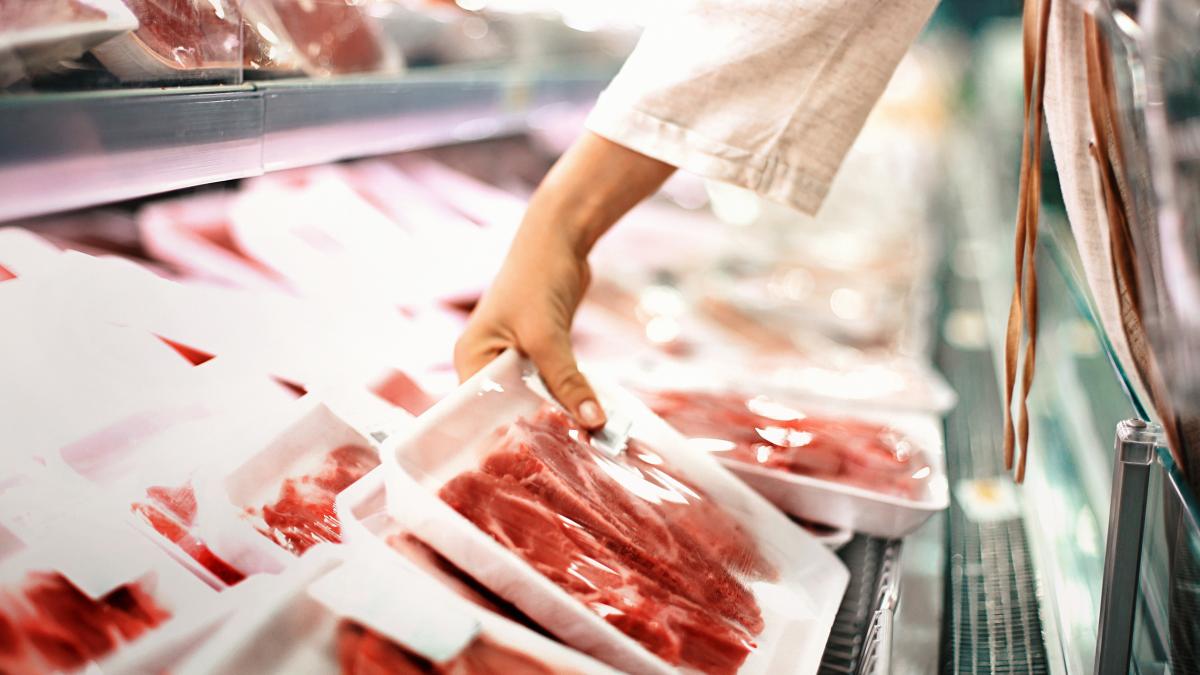 carne de porc in supermarket