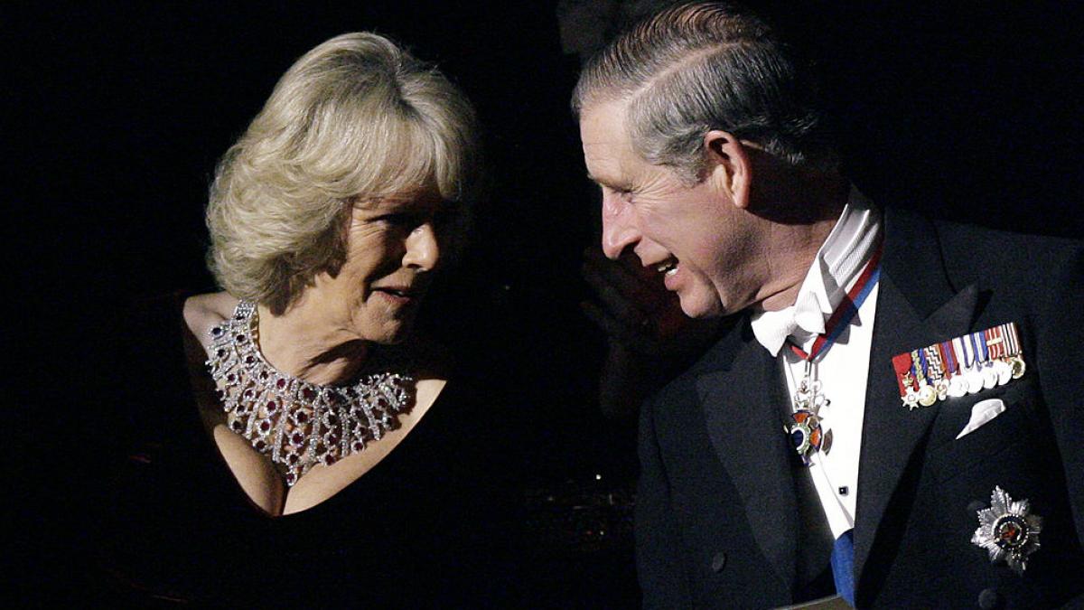 regele charles si regina camilla