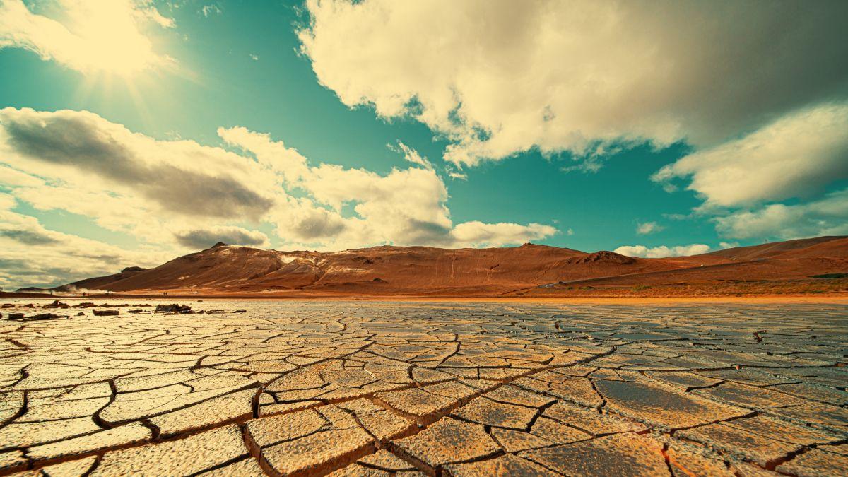 pamant desertificat de criza apei