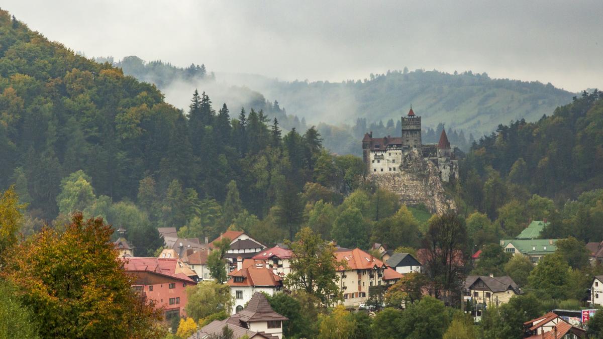 peisaj munte brasov bran