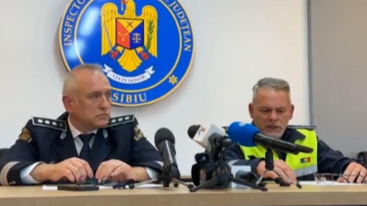 politisti la o conferinta de presa la sibiu