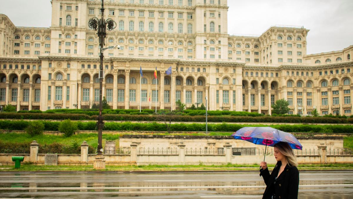 ploaie bucuresti casa poporului