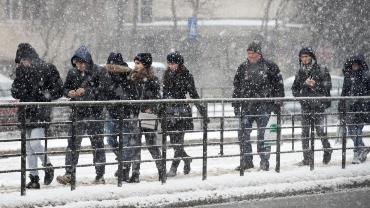 ninsoare zapada iarna bucuresti