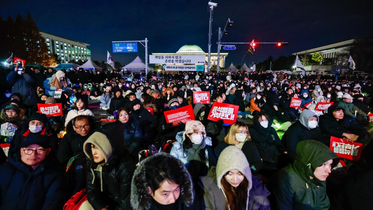 Protest la Seul impotriva presedintelui Yoon Suk Yeol 2